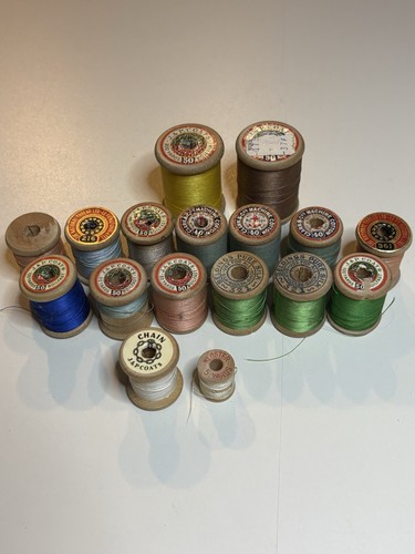 Wood spools old thread - 17,